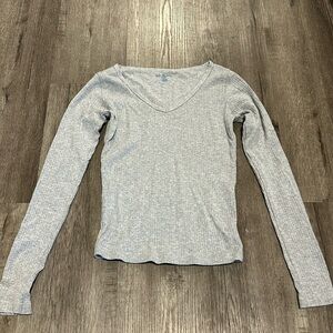 Brandy Melville long sleeve tshirt